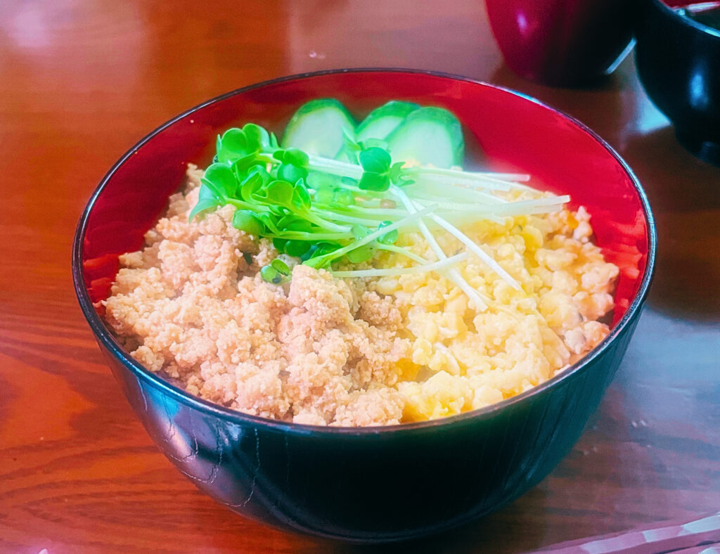 鶏そぼろ丼